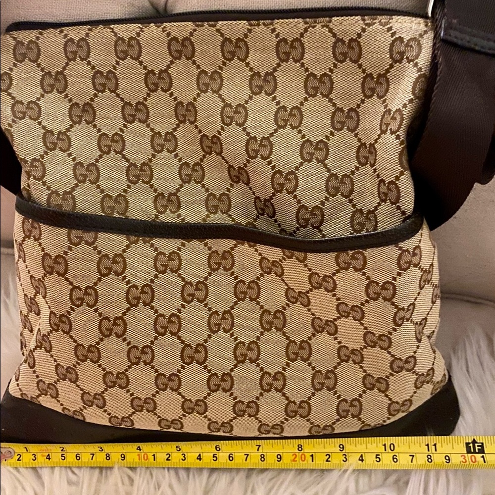Crossbody Gucci bag